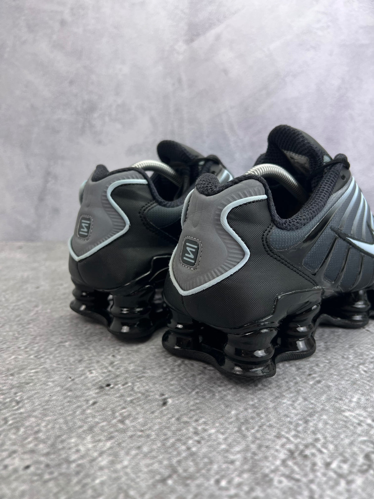 Nike Shox TL Black Celestine Blue — buty sportowe męskie w bardzo dobrym stanie rozmiar 42.5, widok z góry