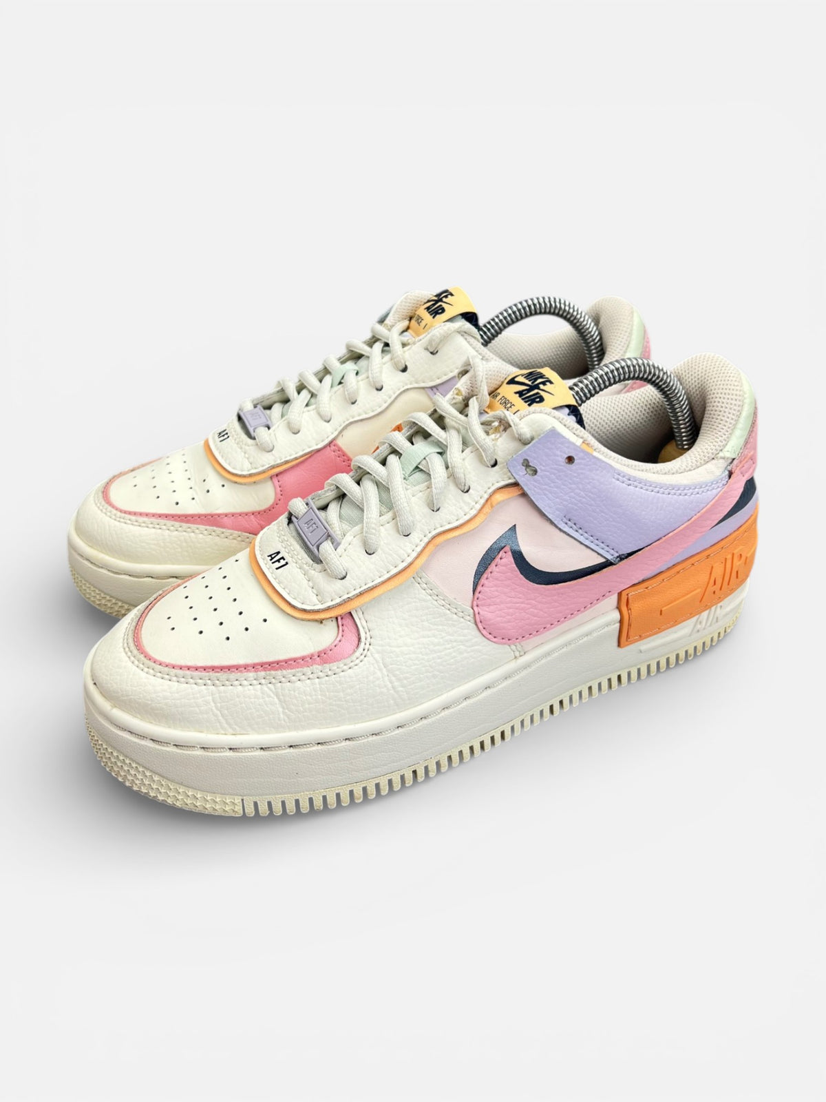 Nike Air Force 1 Shadow Triple White — buty sportowe damskie w bardzo dobrym stanie rozmiar 41, widok z boku