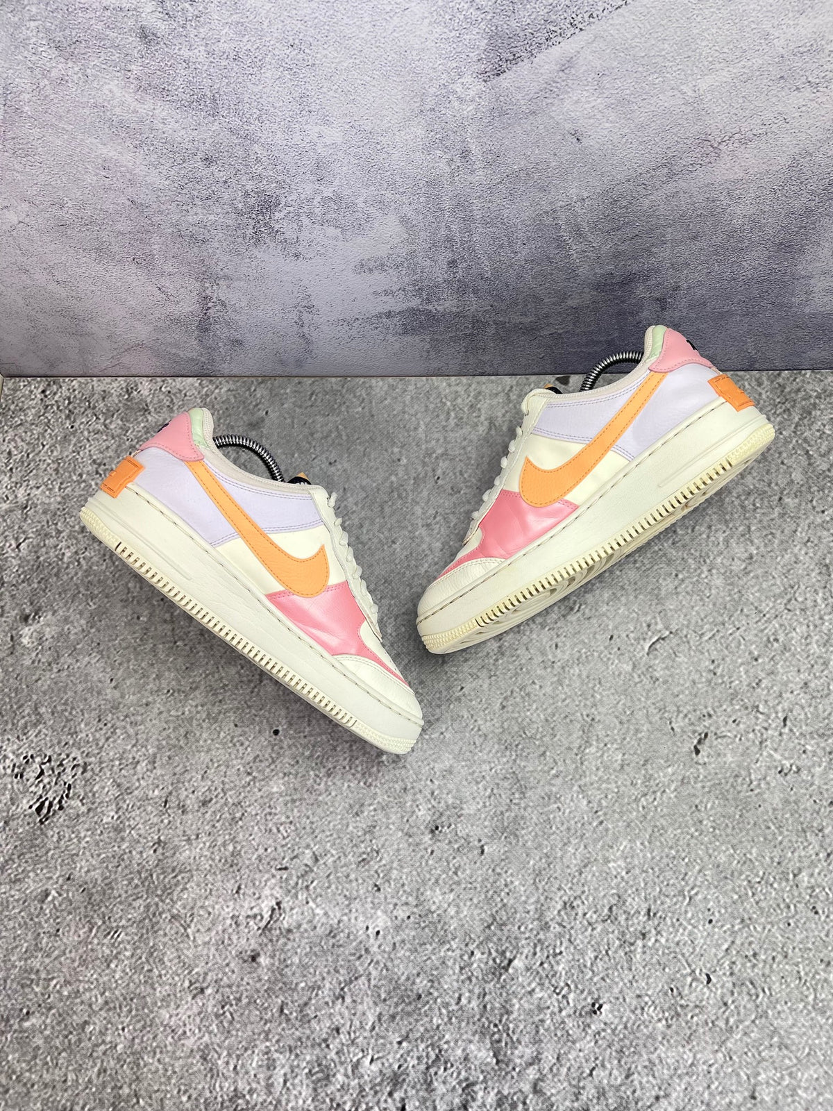 Nike Air Force 1 Shadow Triple White — buty sportowe damskie w bardzo dobrym stanie rozmiar 41, widok z góry na wewnętrzną stronę butów
