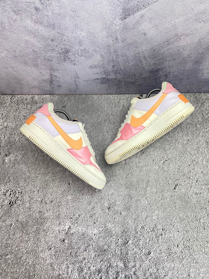 Nike Air Force 1 Shadow Triple White — buty sportowe damskie w bardzo dobrym stanie rozmiar 41, widok z góry na wewnętrzną stronę butów