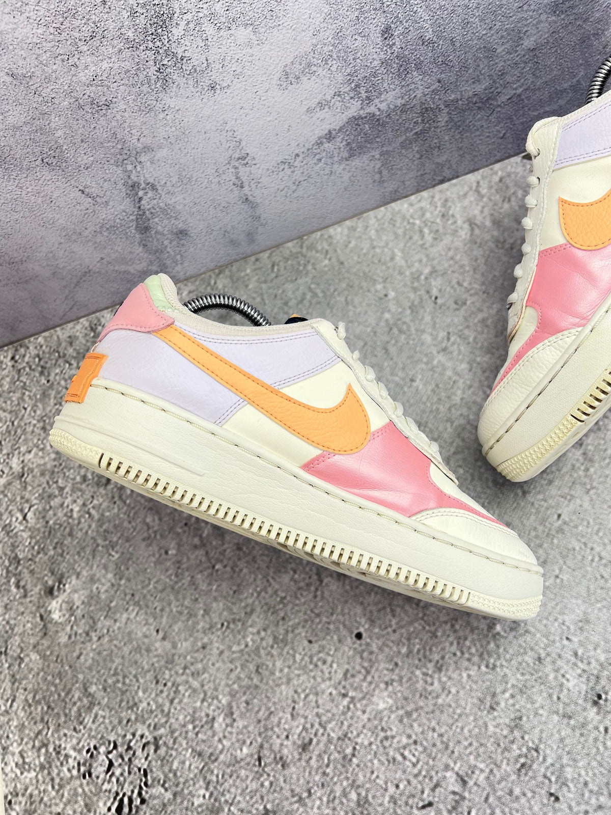 Nike Air Force 1 Shadow Triple White — buty sportowe damskie w bardzo dobrym stanie rozmiar 41, wewnętrzny panel prawego buta