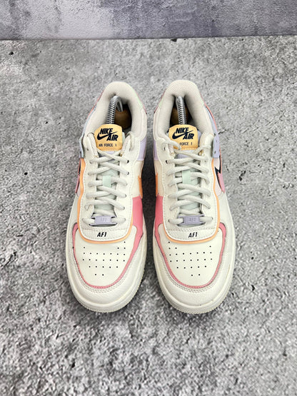 Nike Air Force 1 Shadow Triple White — buty sportowe damskie w bardzo dobrym stanie rozmiar 41, podeszwa