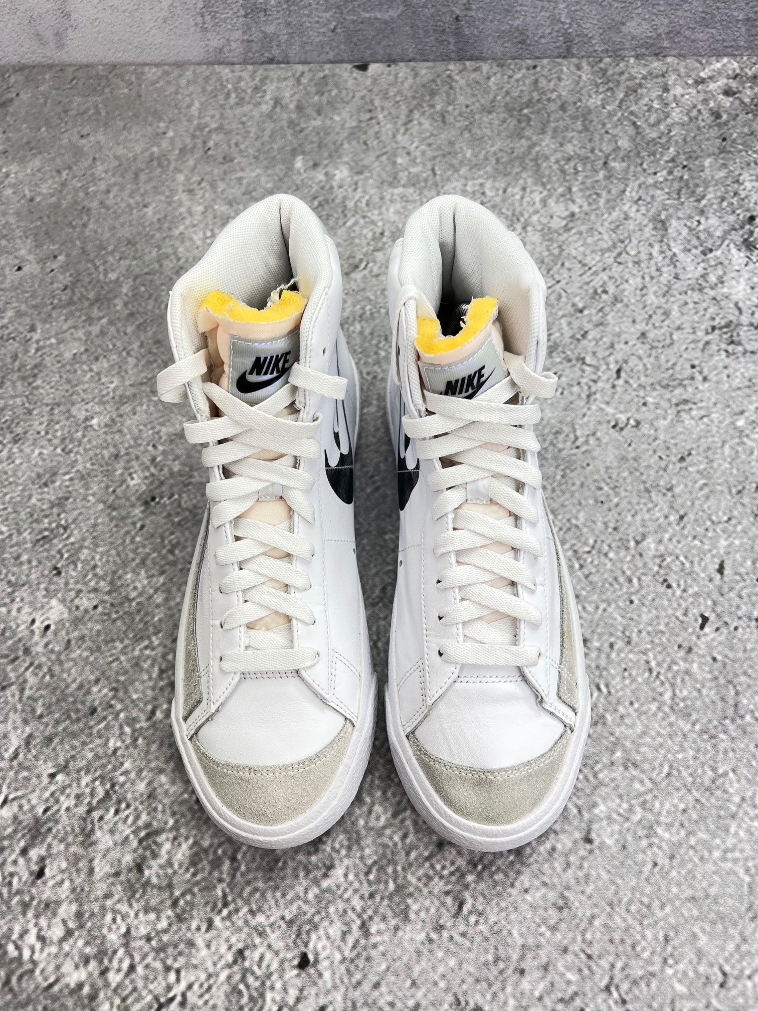 Nike Blazer Mid '77 Double Swoosh — buty sportowe męskie w bardzo dobrym stanie rozmiar 39, podeszwa