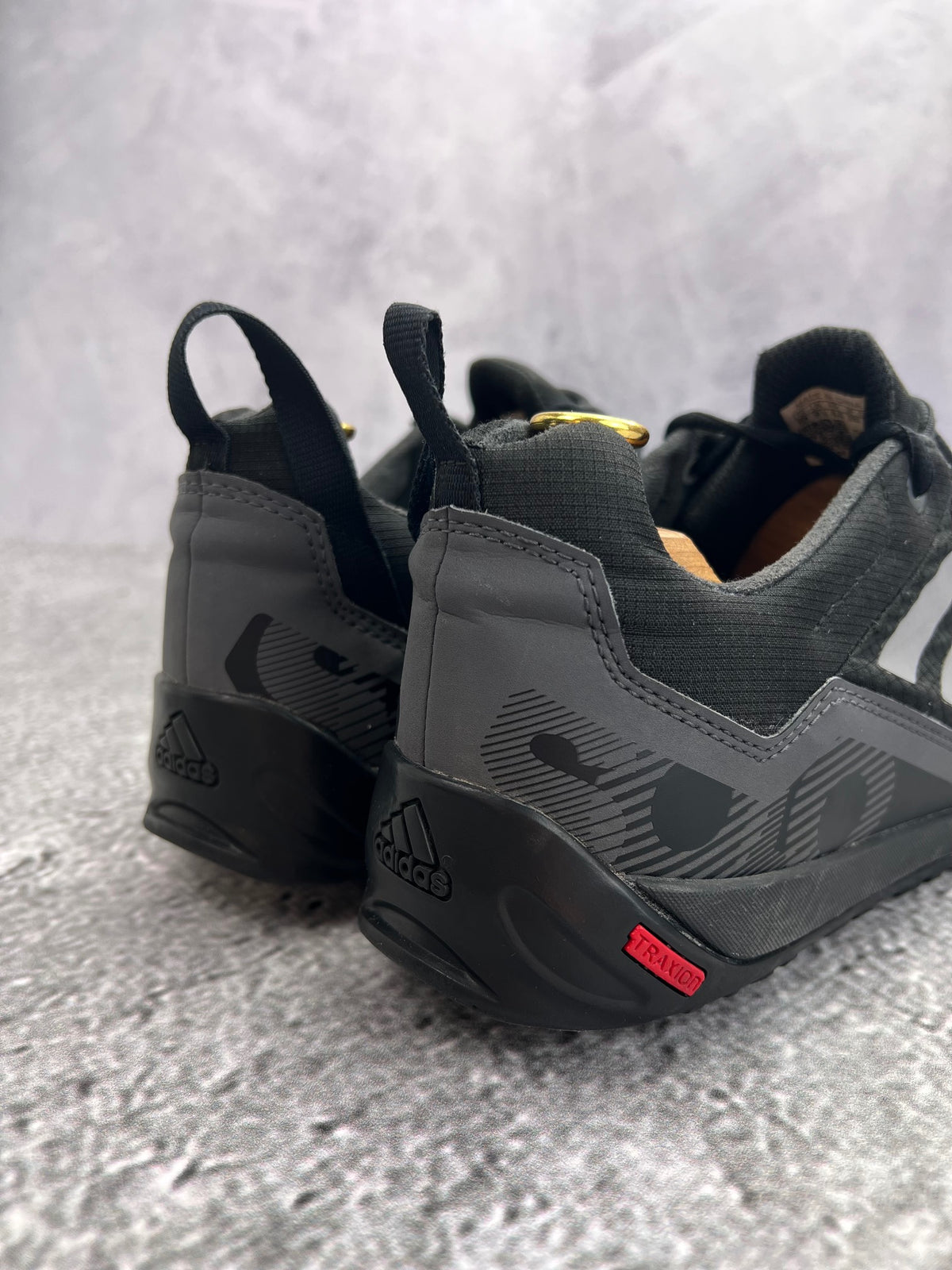 Adidas Terrex Swift Solo 2.0 Core Black — buty sportowe męskie w bardzo dobrym stanie rozmiar 44, widok z góry