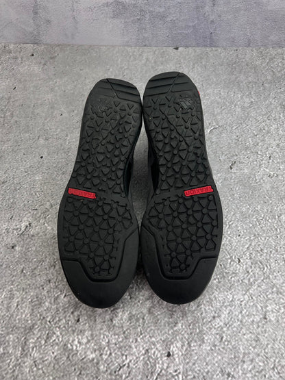 Adidas Terrex Swift Solo 2.0 Core Black — buty sportowe męskie w bardzo dobrym stanie rozmiar 44, widok z tyłu