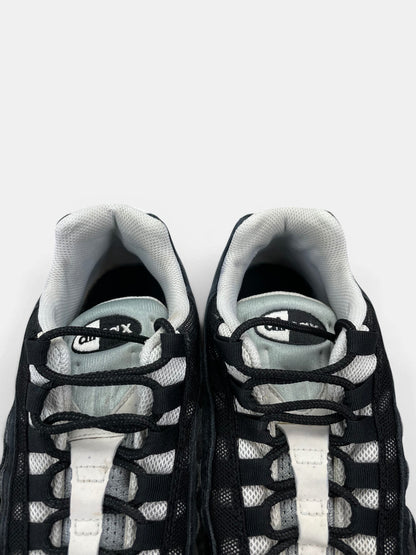 Nike Air Max 95 Yin Yang Black — buty sportowe męskie w bardzo dobrym stanie rozmiar 42, zapiętki butów