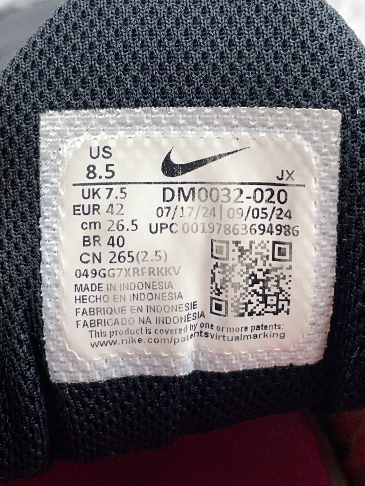 Nike Air Max Plus Black Hyper Pink — buty sportowe męskie w bardzo dobrym stanie rozmiar 42, opcjonalne zdjęcie 2