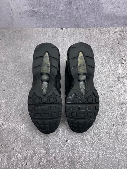Nike Air Max 95 Essential Triple Black — buty sportowe męskie w bardzo dobrym stanie rozmiar 44, podeszwa