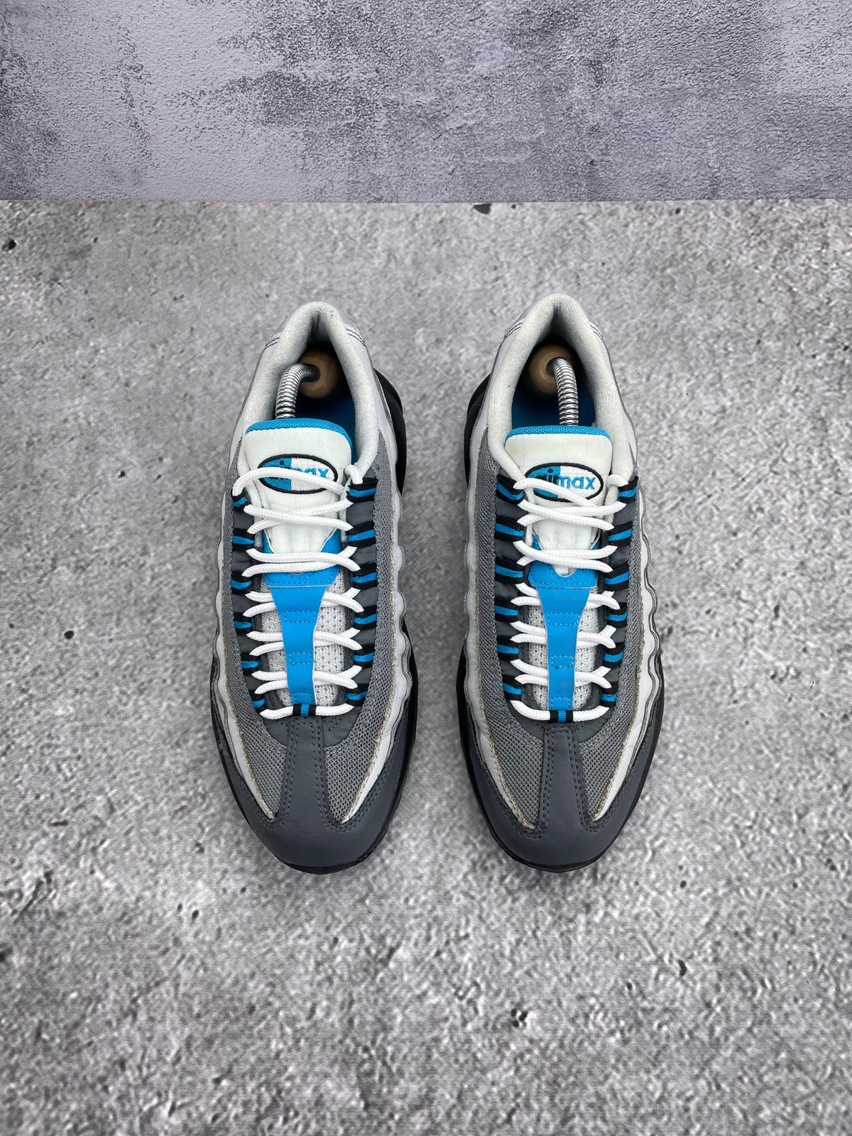 Nike Air Max 95 Recraft Grey Laser Blue — buty sportowe męskie w bardzo dobrym stanie rozmiar 40, widok z góry