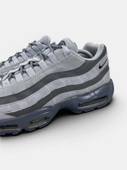 Nike Air Max 95 Greyscale — buty sportowe męskie w bardzo dobrym stanie rozmiar 45, opcjonalne zdjęcie 1