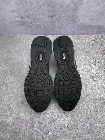 Nike Air Max 97 Triple Black AM97 Triple Black — buty sportowe męskie w bardzo dobrym stanie rozmiar 46, podeszwa