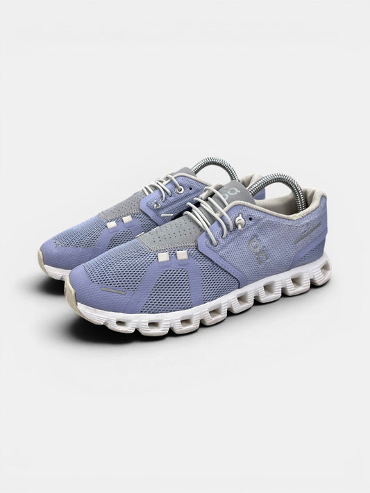 On Cloud 5 — buty sportowe damskie w bardzo dobrym stanie rozmiar 37.5, widok z boku