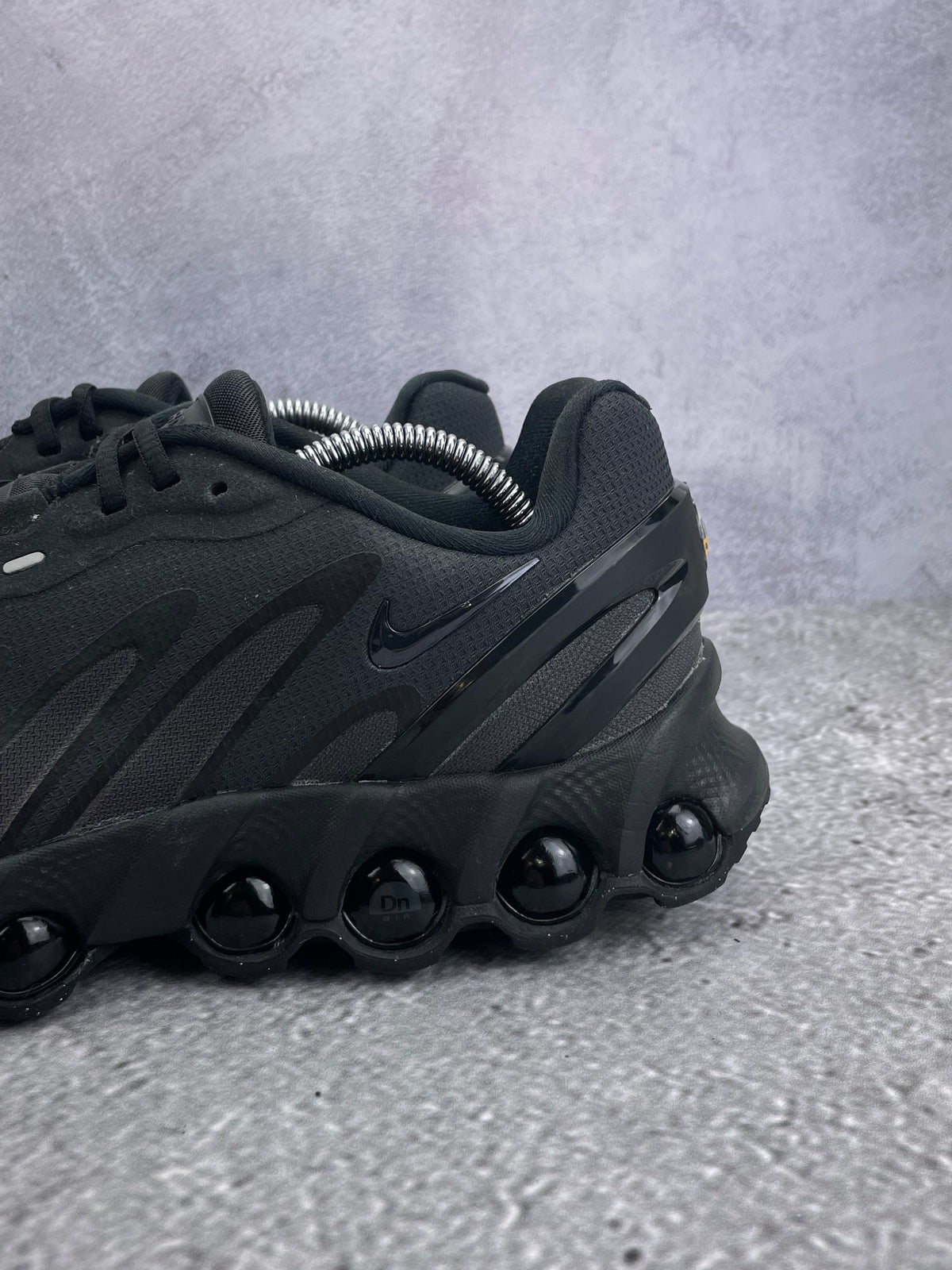 Nike Air Max Dn8 — buty sportowe męskie w bardzo dobrym stanie rozmiar 43, opcjonalne zdjęcie 1