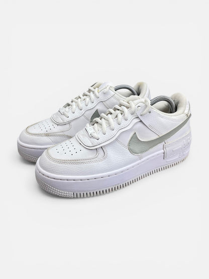 Nike Air Force 1 Shadow Triple White — buty sportowe męskie w bardzo dobrym stanie rozmiar 40, widok z boku