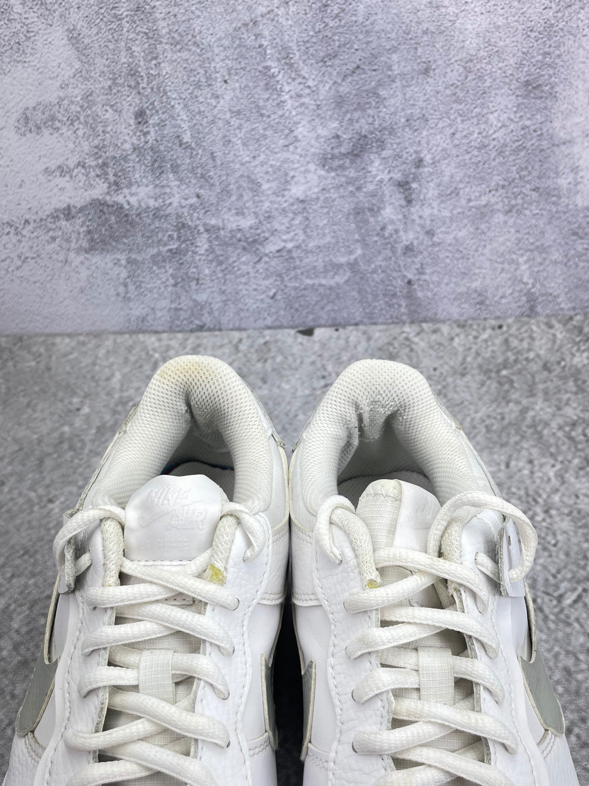 Nike Air Force 1 Shadow Triple White — buty sportowe męskie w bardzo dobrym stanie rozmiar 40, zapiętki butów