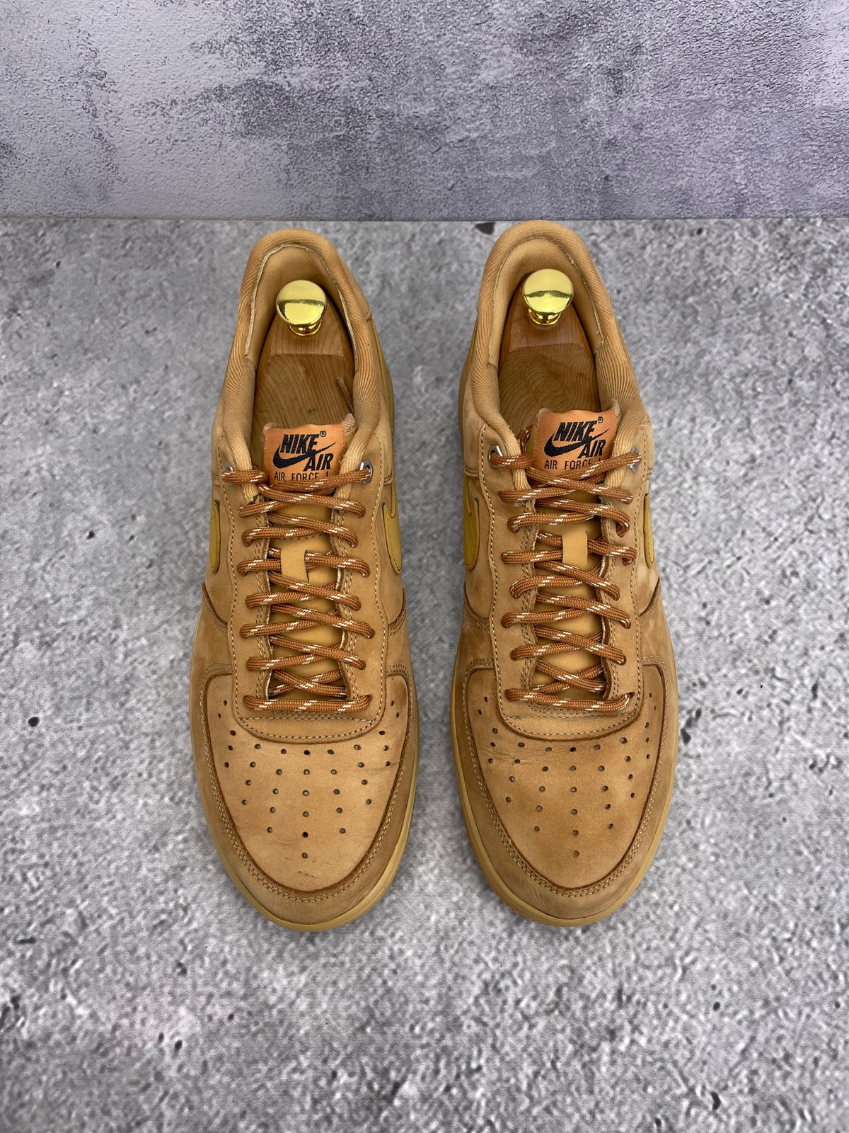 Nike Air Force 1 '07 WB Flax — buty sportowe męskie w bardzo dobrym stanie rozmiar 44, widok z góry