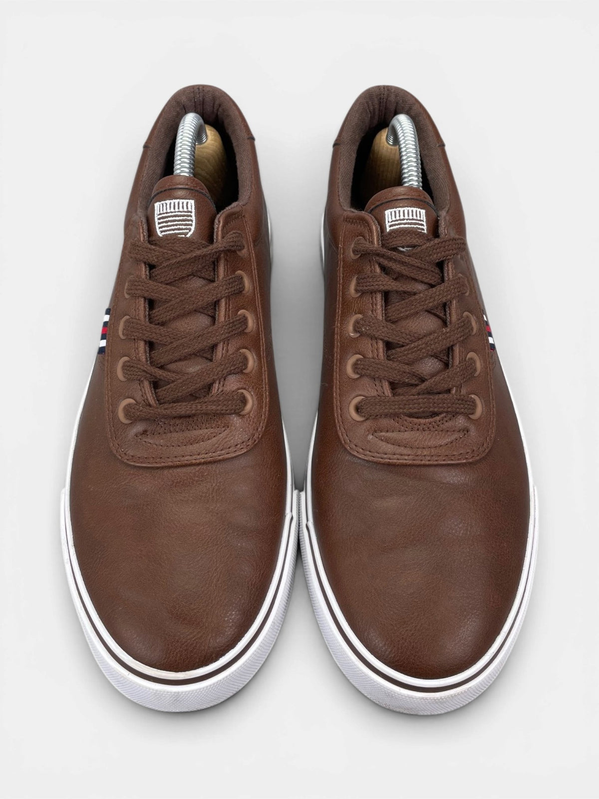 Pier One Leather Sneakers — buty sportowe męskie w bardzo dobrym stanie rozmiar 41, widok z góry