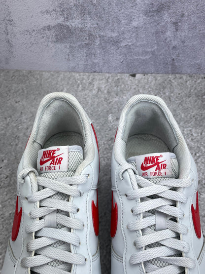 Nike Air Force 1 '07 USA — buty sportowe męskie w bardzo dobrym stanie rozmiar 45, zapiętki butów
