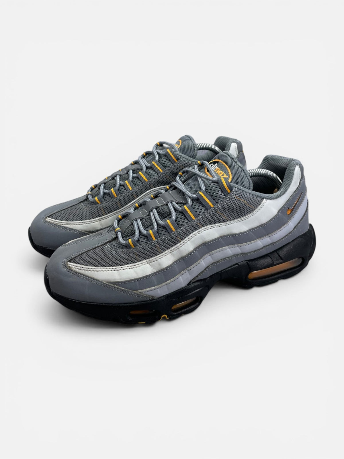 Nike Air Max 95 Cool Grey Sundial — buty sportowe męskie w bardzo dobrym stanie rozmiar 45, widok z boku
