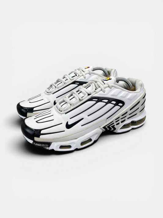 Nike Air Max Plus III Leather — buty sportowe męskie w bardzo dobrym stanie rozmiar 42.5, widok z boku