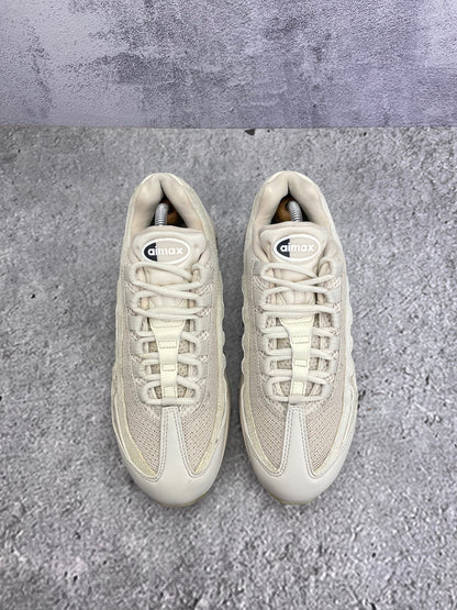 Nike Air Max 95 OG “Soft Pearl” AM95 Soft Pearl — buty sportowe damskie w bardzo dobrym stanie rozmiar 39, widok z góry