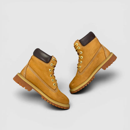 Timberland Premium 6, botki damskie w bardzo dobrym stanie rozmiar 36, zewnętrzny panel prawego buta