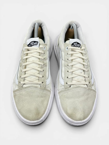 Vans Sneakers — buty sportowe damskie w bardzo dobrym stanie rozmiar 40, widok z góry