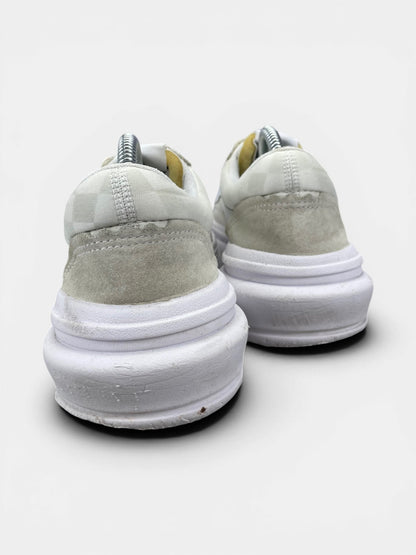 Vans Sneakers — buty sportowe damskie w bardzo dobrym stanie rozmiar 40, widok z tyłu