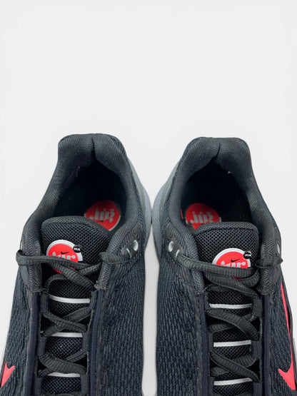 Nike Air Max Pulse Black Bright Crimson — buty sportowe męskie w bardzo dobrym stanie rozmiar 42, zapiętki butów