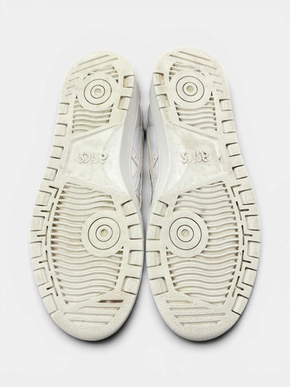 Asics Leather Sneakers — buty sportowe damskie w bardzo dobrym stanie rozmiar 39, podeszwa