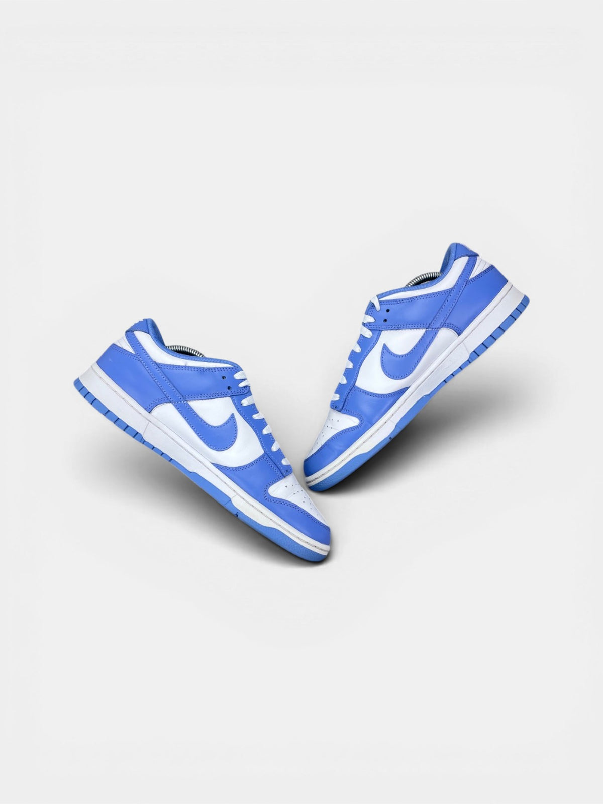 Nike Dunk Low Polar Blue — buty sportowe męskie w bardzo dobrym stanie rozmiar 44, zewnętrzny panel prawego buta