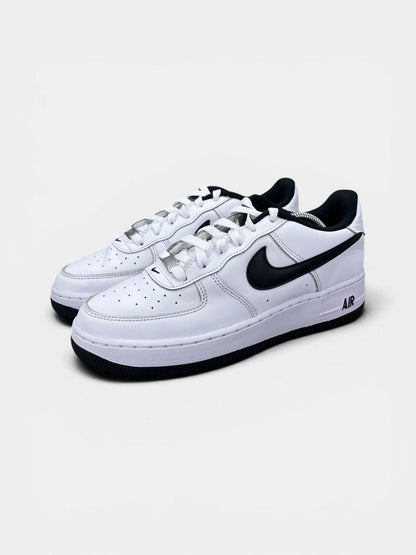 Nike Air Force 1 LV8 3 — buty sportowe damskie w bardzo dobrym stanie rozmiar 40, widok z boku