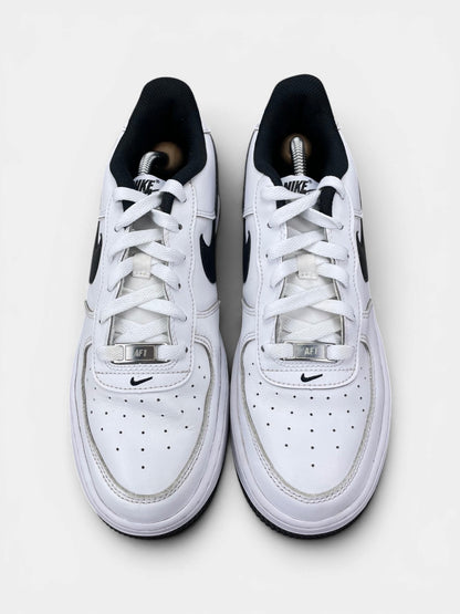 Nike Air Force 1 LV8 3 — buty sportowe damskie w bardzo dobrym stanie rozmiar 40, widok z góry