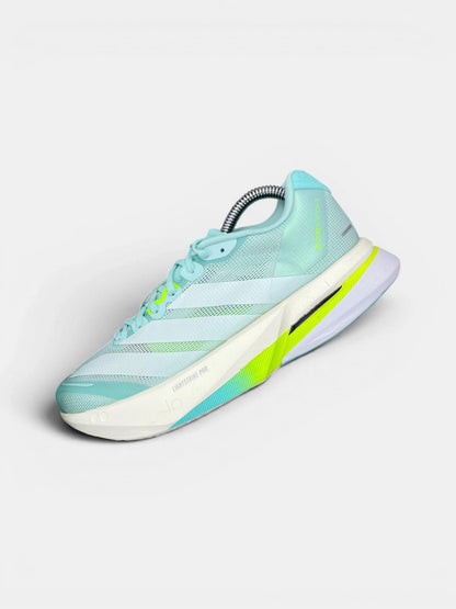 Adidas Adizero Boston 13 — buty sportowe damskie w bardzo dobrym stanie rozmiar 38 2/3, widok z góry na wewnętrzną stronę butów