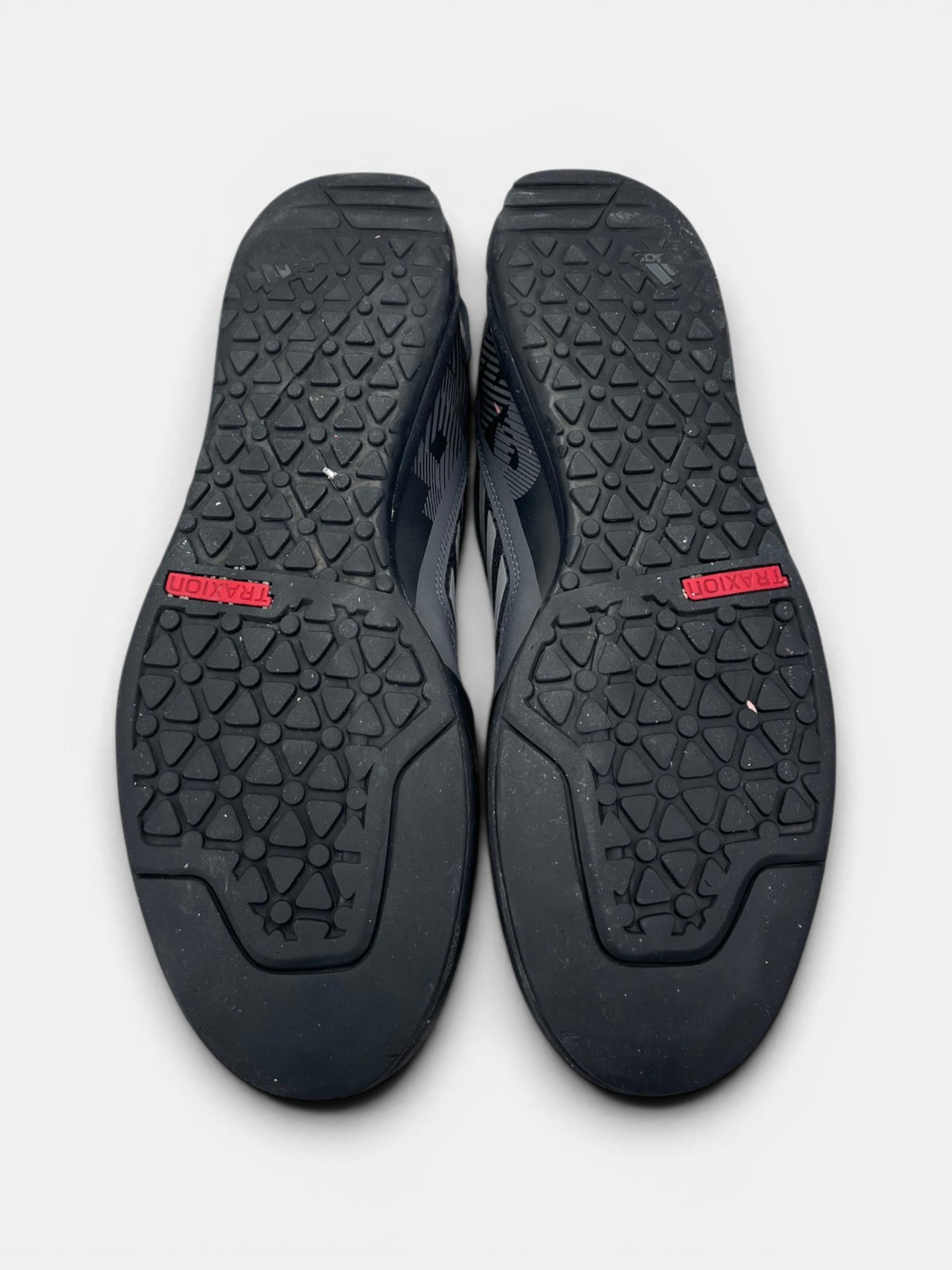 Adidas Terrex Swift Solo 2.0 Core Black — buty sportowe męskie w bardzo dobrym stanie rozmiar 43 1/3, podeszwa