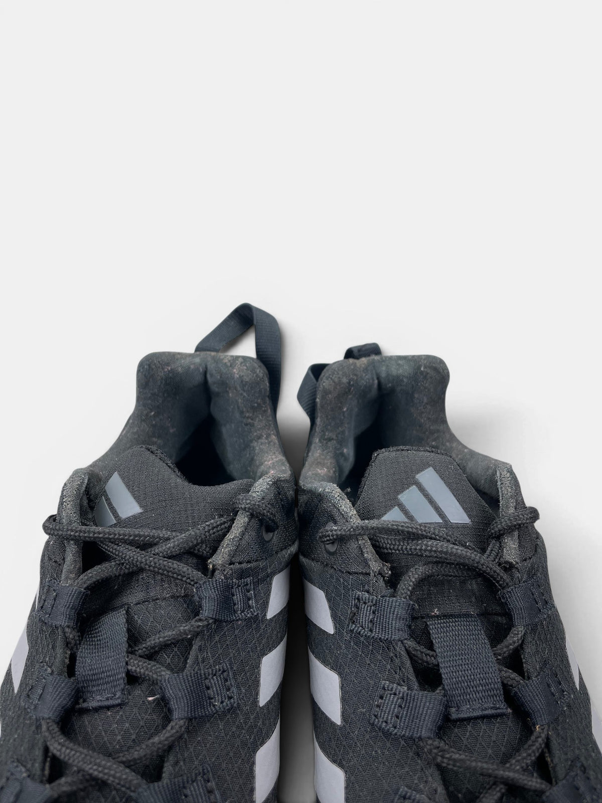 Adidas Terrex Swift Solo 2.0 Core Black — buty sportowe męskie w bardzo dobrym stanie rozmiar 43 1/3, zapiętki butów