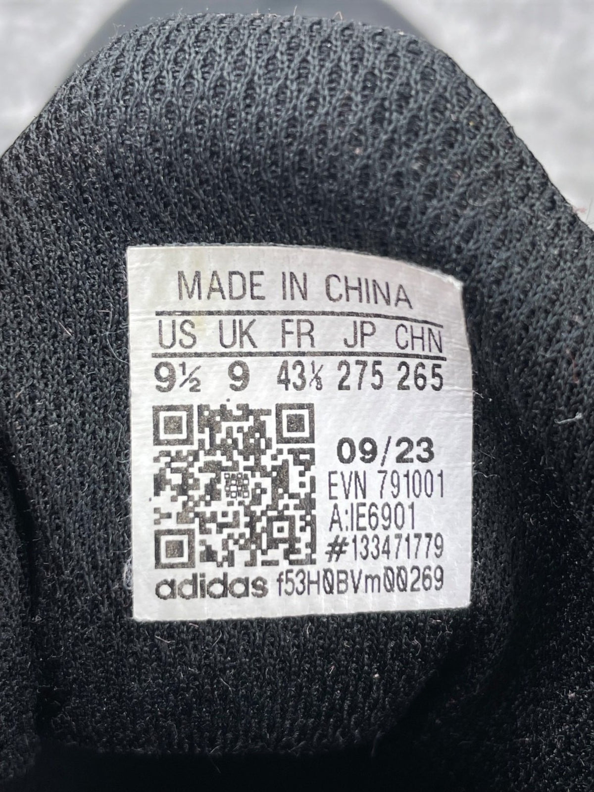 Adidas Terrex Swift Solo 2.0 Core Black — buty sportowe męskie w bardzo dobrym stanie rozmiar 43 1/3, opcjonalne zdjęcie 2