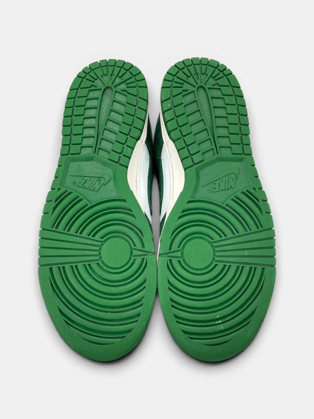 Nike Dunk Low — buty sportowe damskie w bardzo dobrym stanie rozmiar 39, podeszwa
