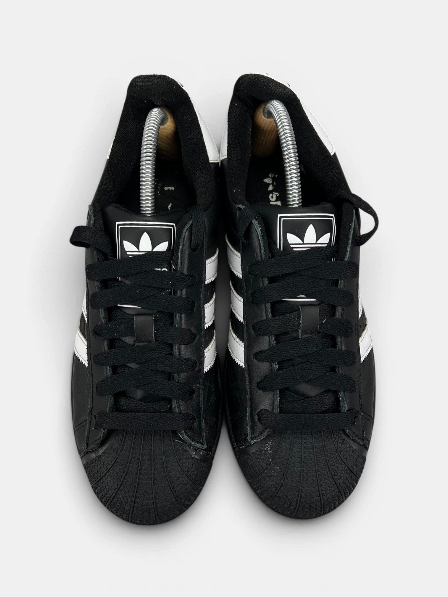 Adidas Superstar II Black White — buty sportowe męskie w bardzo dobrym stanie rozmiar 41 1/3, widok z góry