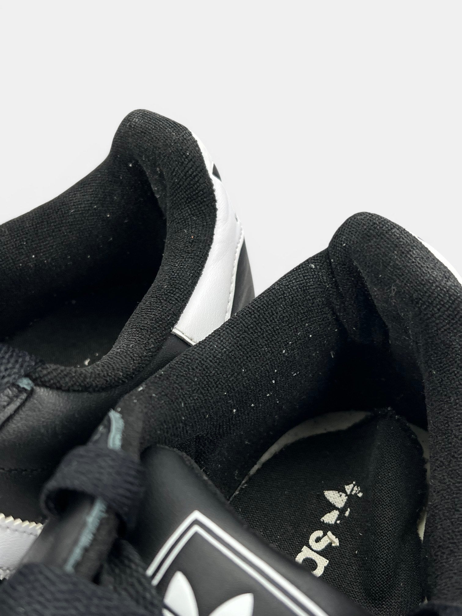 Adidas Superstar II Black White — buty sportowe męskie w bardzo dobrym stanie rozmiar 41 1/3, zapiętki butów