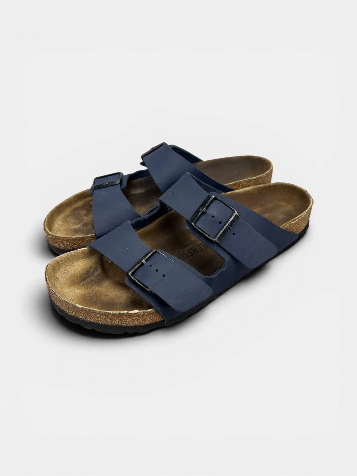 Birkenstock Arizona — klapki męskie w bardzo dobrym stanie rozmiar 43, widok z boku
