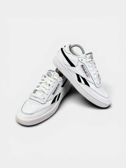 Reebok Club C Revenge — buty sportowe damskie w bardzo dobrym stanie rozmiar 40, boczny profil