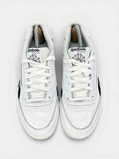 Reebok Club C Revenge — buty sportowe damskie w bardzo dobrym stanie rozmiar 40, widok z góry