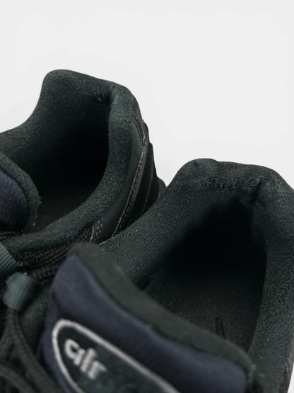 Nike Air Max 95 Black Anthracite — buty sportowe męskie w bardzo dobrym stanie rozmiar 43, zapiętki butów
