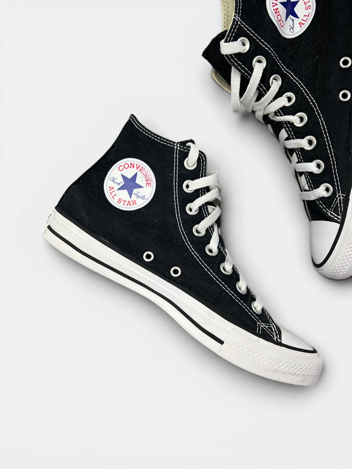 Converse Chuck Taylor All Star Hi — buty sportowe damskie w bardzo dobrym stanie rozmiar 40, wewnętrzny panel lewego buta