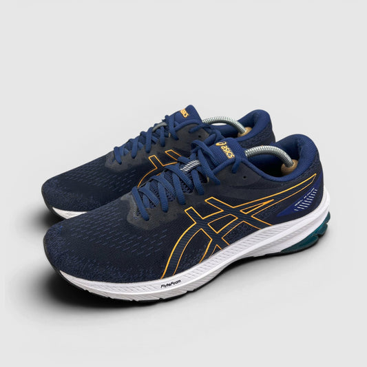 Asics GT-1000 12, buty sportowe męskie w bardzo dobrym stanie rozmiar 44.5, widok z boku
