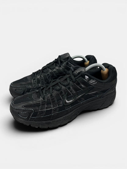 Nike P-6000 Black — buty sportowe męskie w bardzo dobrym stanie rozmiar 43, widok z boku