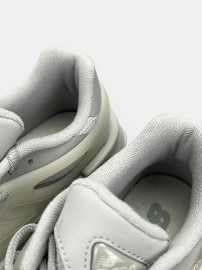 New Balance 9060 — buty sportowe damskie w bardzo dobrym stanie rozmiar 40, zapiętki butów