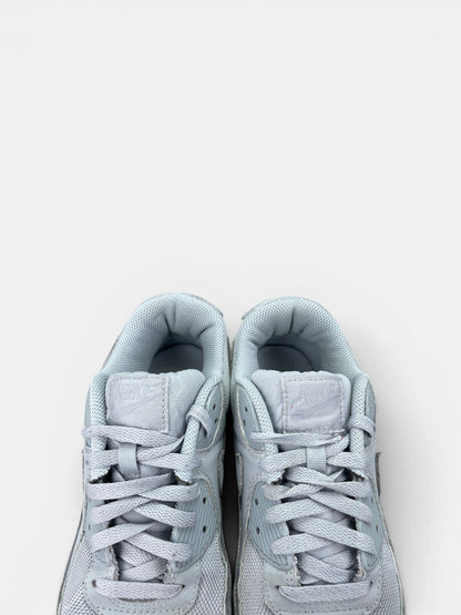 Nike Air Max 90 Wolf Grey — buty sportowe męskie w bardzo dobrym stanie rozmiar 43, zapiętki butów