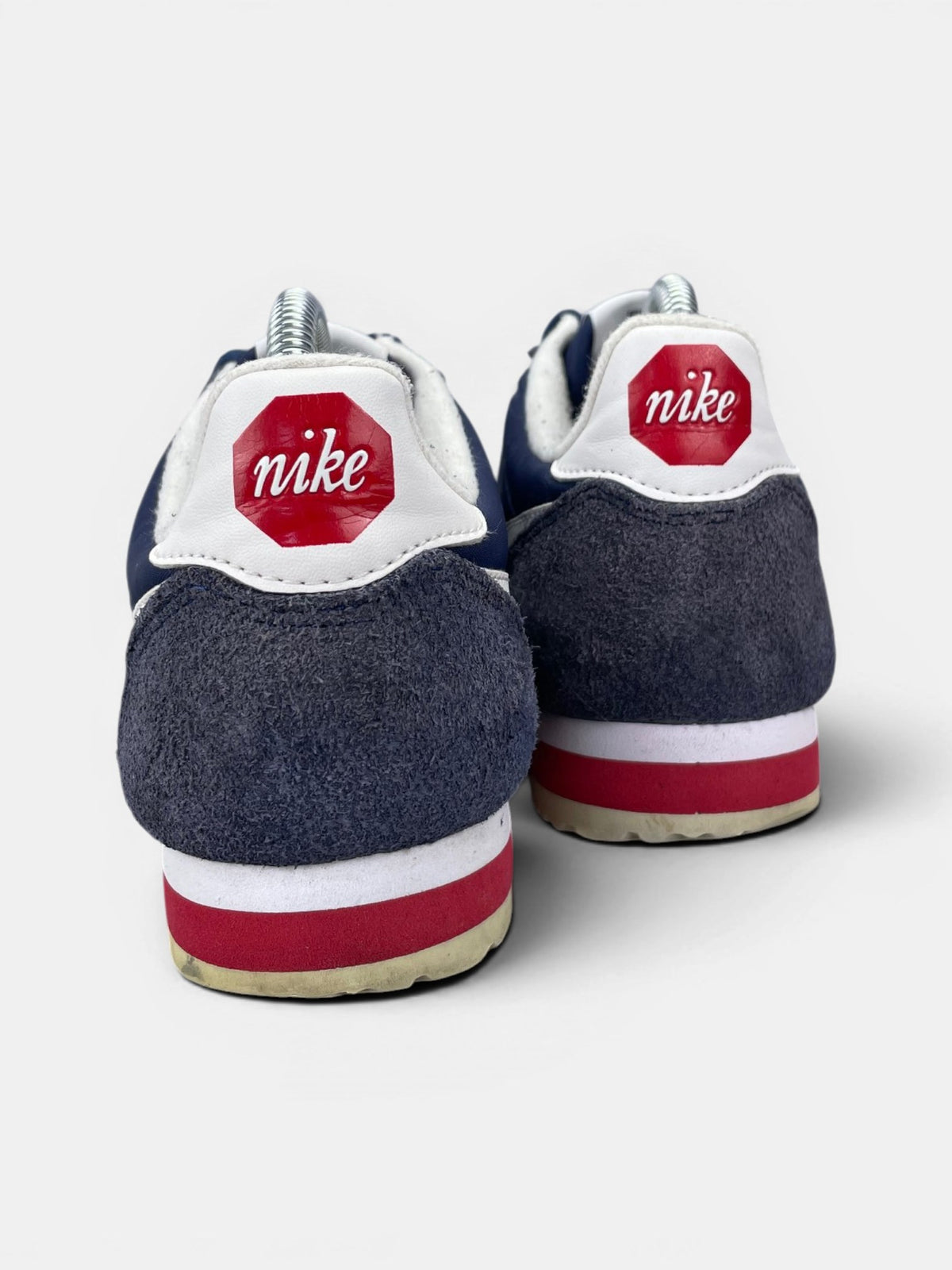 Nike Classic Cortez Midnight Navy — buty sportowe męskie w bardzo dobrym stanie rozmiar 42.5, widok z tyłu